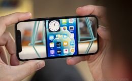 iPhone 12 mini 256GB về hàng, giá đập hộp giảm hơn 6 triệu, ngang ngửa Galaxy S22 Ultra