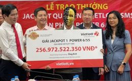 Người đàn ông trúng số Vietlott 256 tỷ đồng, hé lộ cách mua vé số khiến ai cũng choáng vì độ may mắn