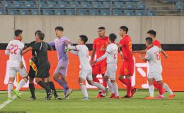 CĐV Đông Nam Á mỉa mai ĐT Việt Nam chỉ chơi tốt khi không có VAR