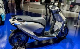 Cận cảnh Honda LEAD phiên bản thuần điện vừa ra mắt, sắp bán chính thức với thiết kế đẹp long lanh