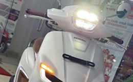 Tin xe máy hot 18/4: ‘Tân binh’ xe tay ga 160cc của Honda chốt giá giật mình, khách Việt ồ ạt đặt mua