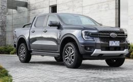 'Vua bán tải'-Ford Ranger sắp ra mắt 'quái vật' có sức kéo khủng, giá rẻ hơn 'đàn anh' Raptor