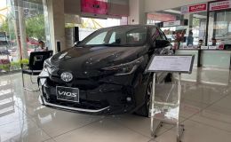 Giá lăn bánh Toyota Vios cuối tháng 12/2024 ‘rẻ như cho’, hạ đo ván cả Honda City và Hyundai Accent