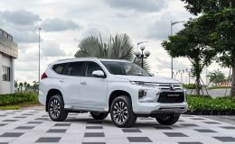 Mitsubishi Pajero Sport giảm giá gần 300 triệu, SUV cỡ D nay giá ngang cỡ C, sắp có phiên bản mới?