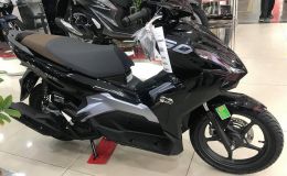 Bảng giá xe Honda Air Blade 2025 tháng 5/2025 giảm cực mạnh sau 30/4: Khách Việt đổ xô mua vì quá rẻ