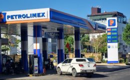Giá xăng dầu hôm nay 15/5: Giá cả trong nước tăng 'thần tốc', RON95 'nhảy' sát 20.000 đồng/lít