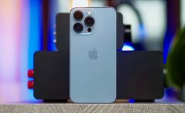Đây là iPhone Pro xịn xò không kém iPhone 16 Pro nhiều, viền thép phẳng cực sang ăn đứt Galaxy S25