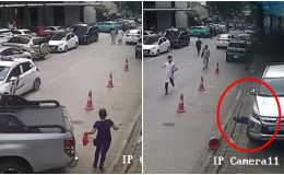 Rùng mình clip ô tô bán tải lùi xe khiến 1 phụ nữ bị cán ngang người, gục tại chỗ ở Bệnh viện Đa khoa Hà Đông