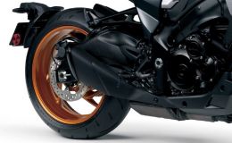 Suzuki ra mắt ‘huyền thoại côn tay’ mới chất hơn cả Honda Winner X: Đẳng cấp vượt thời gian, giá mềm