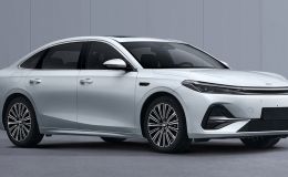 Mẫu sedan hạng D giá siêu rẻ chỉ 320 triệu đồng ra mắt: Hạ đo ván Toyota Camry và Mazda 6 vì quá đẹp