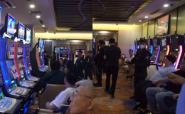 Lộ thêm 1 ca sĩ chi hàng nghìn USD đánh bạc ở khách sạn Pullman, loạt cái tên đình đám bị phanh phui