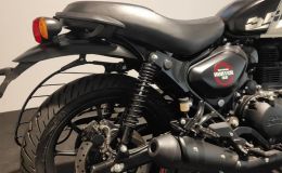 Ra mắt ‘huyền thoại côn tay’ Anh Quốc ra mắt với giá cực rẻ, trang bị vượt xa Yamaha Exciter 155 VVA