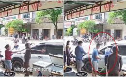 Thót tim clip xe ô tô tự trôi trên đường rồi đâm vào xe máy, nghi vấn tài xế bị đột quỵ, cái kết ấm lòng