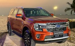 Giá lăn bánh Ford Everest đầu tháng 8/2025 cực 'mềm', đả bại Hyundai Santa Fe và Toyota Fortuner