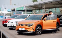 Vì sao VinFast VF 8 ‘lướt chuẩn GF’ được dân sành xe khen ‘ngon xịn mịn’?