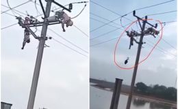 Clip cận cảnh 2 công nhân bị điện giật lúc đang làm việc ở Hà Nội: 1 tử vong, 1 đang rất nguy kịch