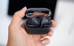 Trên tay, đánh giá nhanh Galaxy Buds3 FE: Tai nghe dịch đa ngôn ngữ, pin 30 giờ, chống ồn chủ động, tích hợp Gemini