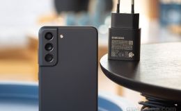 Chỉ hơn 4 triệu, có ngay chiếc flagship Android xịn, màn 120Hz, camera zoom quang như Phone 17