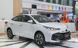 Giá xe Toyota Vios lăn bánh đầu tháng 10/2025 giảm sập sàn, quyết đấu Honda City và Hyundai Accent