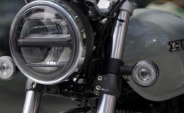 ‘Huyền thoại côn tay’ mới của Honda chính thức về đại lý Việt: Thiết kế đẹp vượt thời gian, giá mềm
