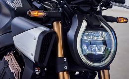 Tin xe máy 18/10: ‘Huyền thoại côn tay’ của Honda ra mắt, thiết kế chất hơn cả Winner R, giá hấp dẫn