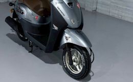 Tin xe máy 21/10: ‘Vua xe ga’ mới giá 19 triệu đồng của Honda về đại lý Việt, đẹp hơn Vision và LEAD
