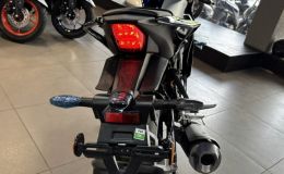 Yamaha chính thức mở bán ‘vua côn tay’ 155cc mới giá 52 triệu đồng: Chơi tất tay với Honda Winner R