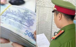Danh tính cán bộ ngân hàng giở trò lấy tiền người dân để tiêu xài cá nhân
