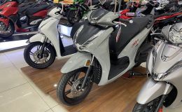 Bảng giá xe máy Honda cuối tháng 10/2025 lao dốc cực mạnh: SH, SH Mode đều cực rẻ, Vision 'chạm đáy'