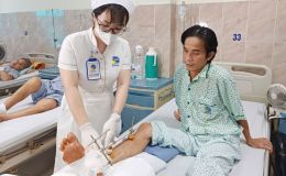 Cái kết bất ngờ của người đàn ông bị đứt lìa bàn chân khi vận hành máy cắt cỏ