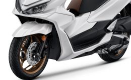 Tin xe máy 3/11: Honda PCX 160 phiên bản 2026 chính thức ra mắt, chất hơn SH Mode, giá 68 triệu đồng