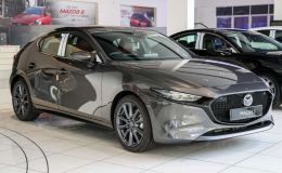 Mazda 3 1.5L High Plus 2025 ra mắt: Rẻ hơn gần 300 triệu so với bản 2.0L, vẫn ‘full option xịn sò’