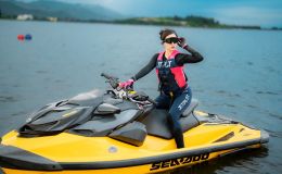 Gây tranh cãi khi cứu trợ miền trung trước SEA Games 33, hot girl của thể thao Việt Nam đáp trả căng