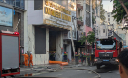 Cháy thẩm mỹ viện ở TPHCM: Hiện trường vụ cháy khiến khách hàng và nhân viên tháo chạy