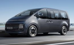 Hyundai Staria 2026 chạy thử lộ nhiều nâng cấp lớn: Đối đầu trực diện Kia Carnival