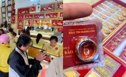 Giá vàng chốt phiên ngày 2/12 giảm mạnh, vàng SJC và nhẫn 9999 lập tức biến động