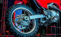 'Vua côn tay' mới tinh của Honda chính thức ra mắt: Thể thao hơn Winner R và Yamaha Exciter, giá mềm