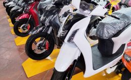 Tin xe máy 4/12: ‘SH phiên bản cỡ nhỏ’ chính thức về đại lý Việt, đẹp hơn SH Mode, giá 25 triệu đồng