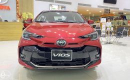 Giá lăn bánh Toyota Vios giữa tháng 12/2025 giảm sâu nhờ nhận ưu đãi khủng, 'hạ gục' Hyundai Accent