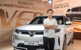 Người dùng Hà Nội ‘choáng’ với khả năng vận hành và tiện nghi của VinFast VF 9