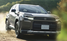 Toyota RAV4 2026 ra mắt: SUV hybrid giá từ hơn 760 triệu đồng, ‘đối trọng’ của Mazda CX-5