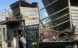 TP.HCM: Đang nấu cơm trưa, người phụ nữ hoảng loạn nhìn lửa ‘nuốt chửng’ nhiều tài sản