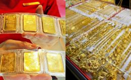 Giá vàng chốt phiên 24/12 leo thang kỷ lục, vàng SJC trong nước chênh sâu so với giá vàng thế giới