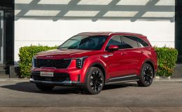 Giá Kia Sorento lăn bánh cuối tháng 12/2025: Hạ gục Ford Everest và Toyota Fortuner nhờ ưu đãi khủng