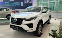 Giá xe Toyota Fortuner lăn bánh đầu tháng 1/2026: Cực kỳ cạnh tranh, rẻ hơn hẳn so với Ford Everest