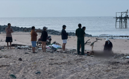 Không có phép màu với thiếu niên mất tích trong vụ chìm tàu cá ở Lâm Đồng, người mẹ gào khóc bên thi thể con