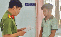 Bệnh viện lập tức báo công an khi thấy bé gái lên chức mẹ ở tuổi 15, hé lộ danh tính cha đứa bé?