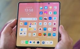 Đây là vua điện thoại màn gập mỏng nhẹ đáng mua nhất đầu năm 2026, trang bị xịn vượt mặt Galaxy Z Fold7