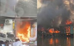 Hiện trường vụ cháy kinh hoàng sau chợ ở TPHCM: Lửa cuồn cuộn thiêu rụi nhiều nhà dân ven kênh