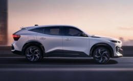Điểm tin ô tô 14/1: Điểm tin ô tô 14/1: SUV hybrid cỡ lớn ra mắt, đối thủ của Mazda CX-5 mở bán